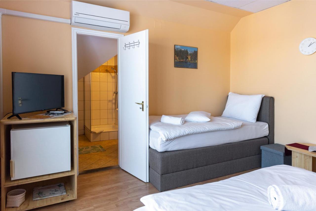 Betli Panzio Hotel Zalaegerszeg Luaran gambar